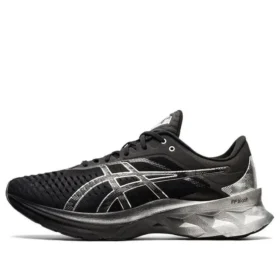Novablast “Black Pure Silver”